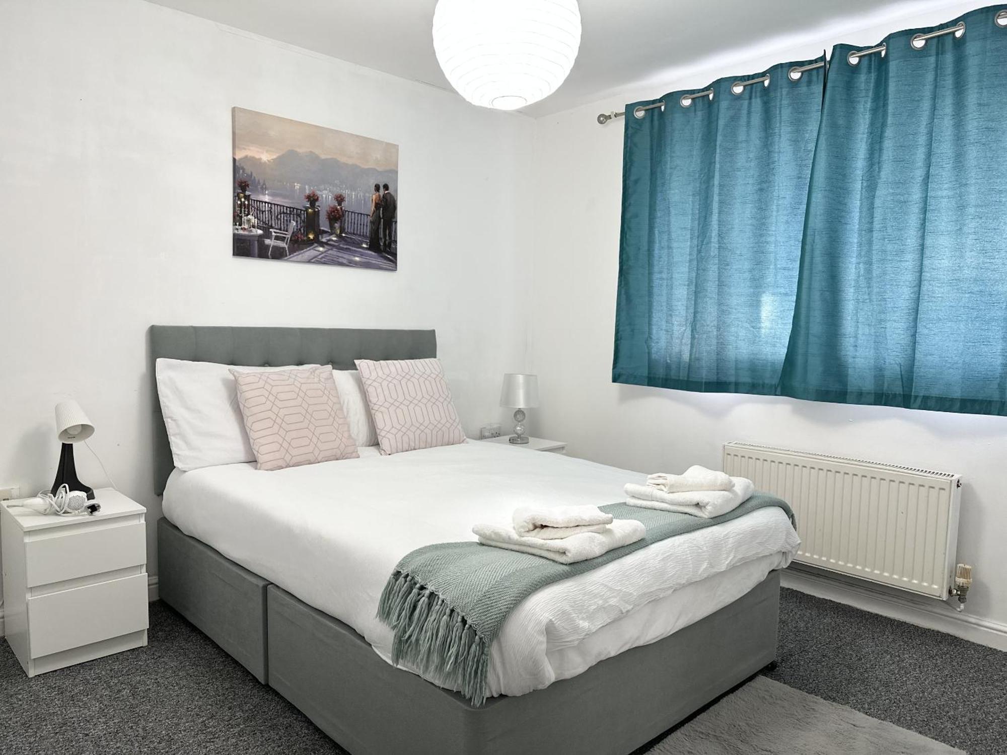 Clover Apartments Hadleigh  エクステリア 写真