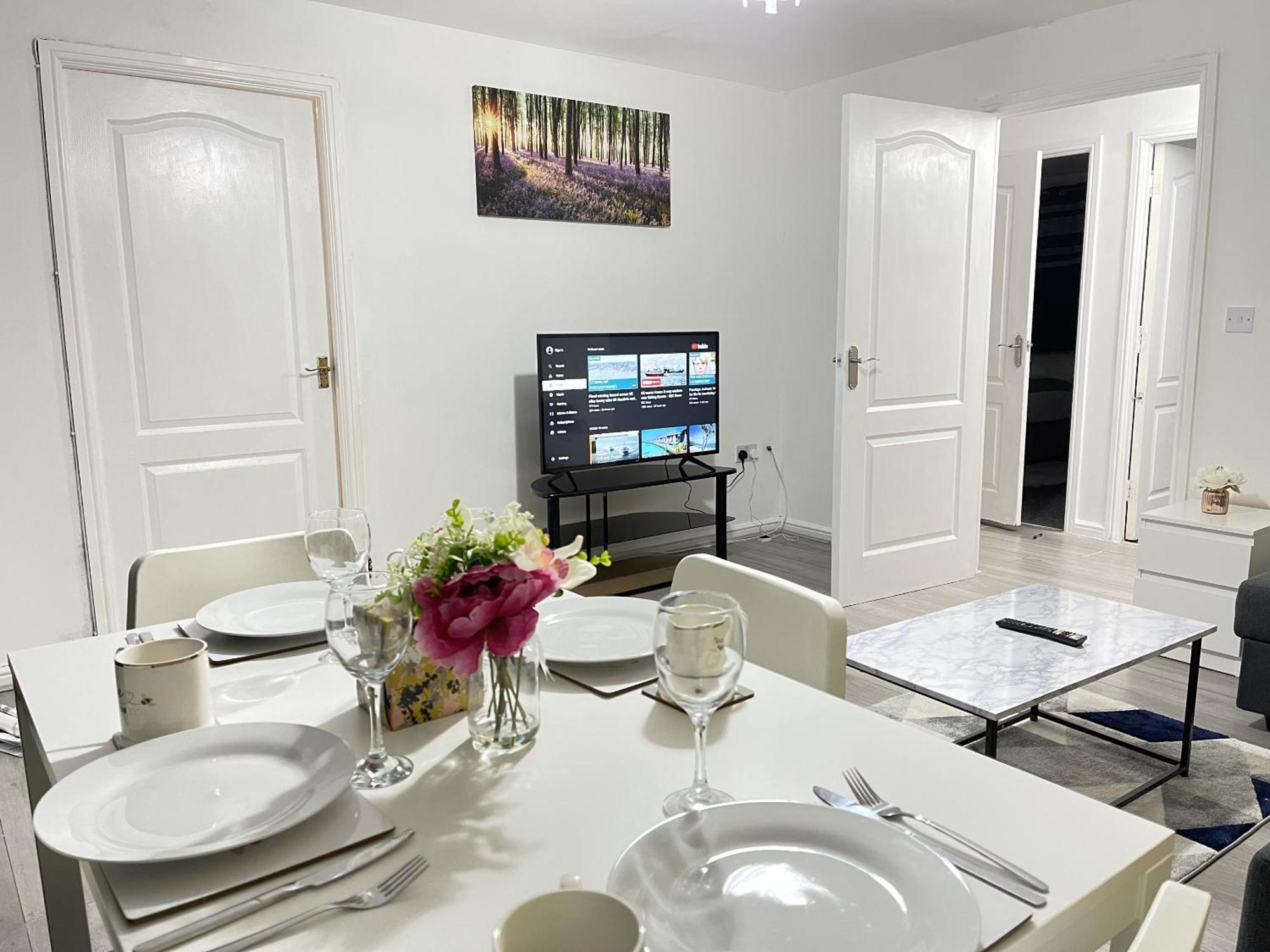 Clover Apartments Hadleigh  エクステリア 写真