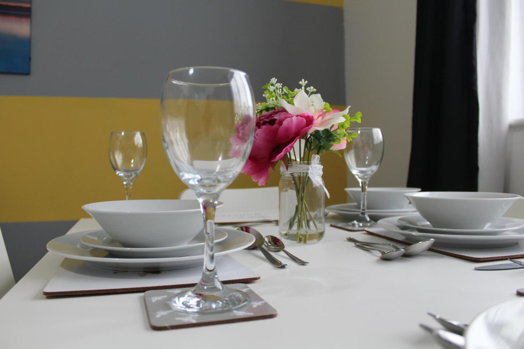 Clover Apartments Hadleigh  エクステリア 写真